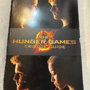 The Hunger Games Tribute Guide - Black